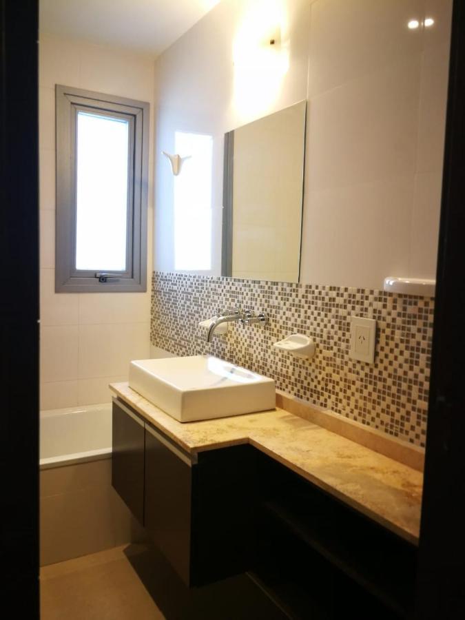 Renovar ميندوزا المظهر الخارجي الصورة